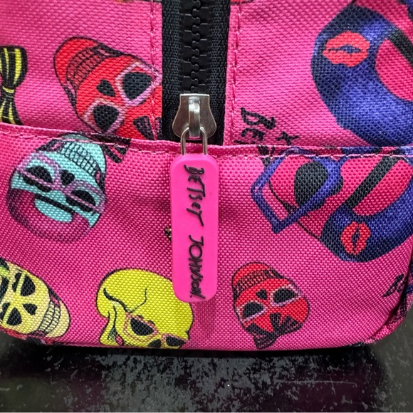 Betsey Johnson Skulls Bows Bones Insulated Lunch Tote Pirate Cooler Bag Pink - Picture 11 of 15